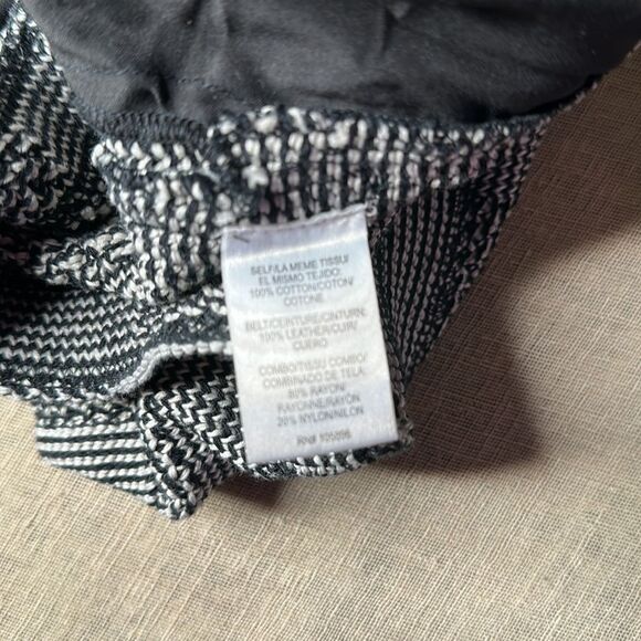 Worth New York Knit Vest - Picture 6 of 6